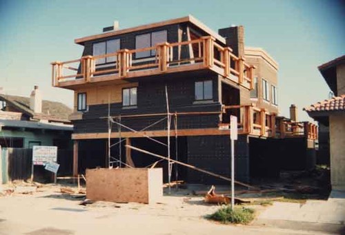 Oxnard Shores home under construction