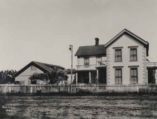 Jacob Maulhardt House, Colonia & Rose