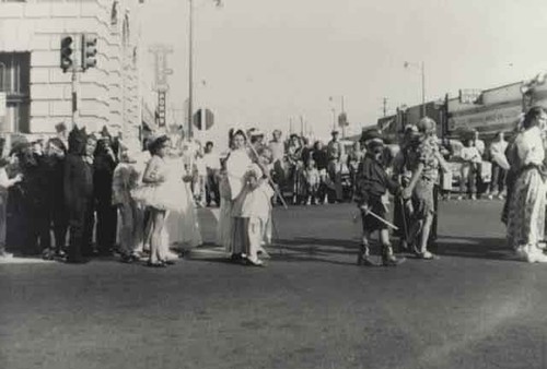 Hallowe'en costume parade, 1953