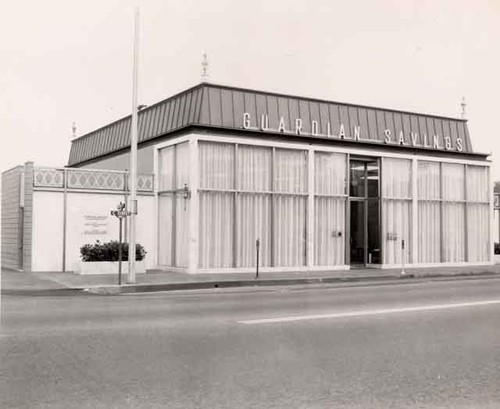 Guardian Savings at C & 5th Streets