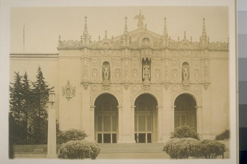 [Facade, North Wall (W.B. Faville, architect; sculptural figures in niches, "The Pirate" and "The Conquistador," by Allen Newman; "Victory," atop gable, by Louis Ulrich).]