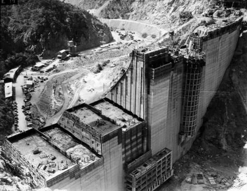 Pine Canyon Dam construction