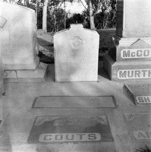 Headstone for Cave and Isadora Couts at Calvary Cemetery in San Diego, CA