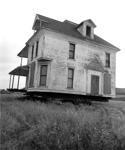 Hartshorn/Ohmsted House on rollers in the City of San Marcos, CA