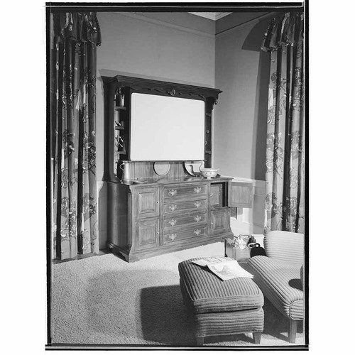 Crosby, Bing, residence. Film projector storage