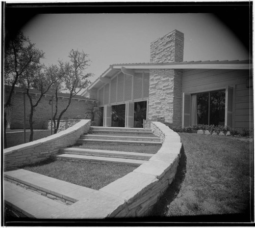 Pace Setter House of 1961 [Halff, Hugh, residence]. Exterior and Architectural detail