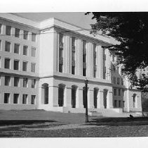Exterior view of the California State Capitol building with the new annex on the eastside