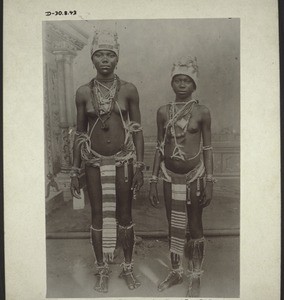 Two otufo girls in traditional costume