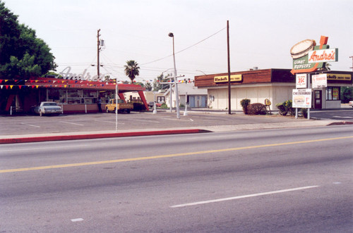 Andre's Drive-In