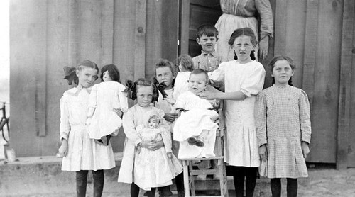 Kinder and Strickland kids in Coalinga