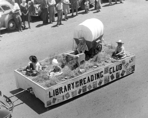 Coalinga Library float in Horned Toad Derby Parade