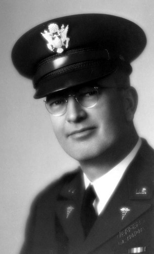 Elmo R. Zumwalt at Fort Lewis