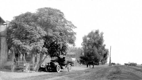 Huron Post Office and Central Hotel on left