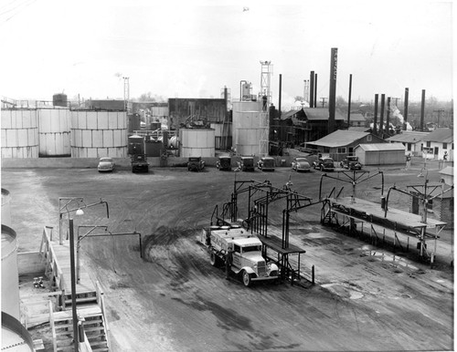 Caminol Refinery at Hanford