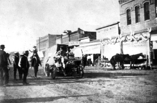 1895 Parade