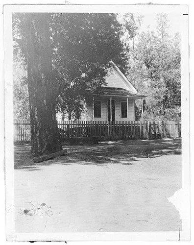 White house, Wawona