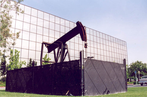 Triangle Building oilwell