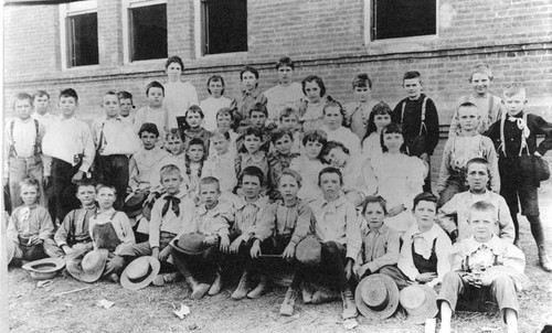 1900 Morton Street School Class Picture