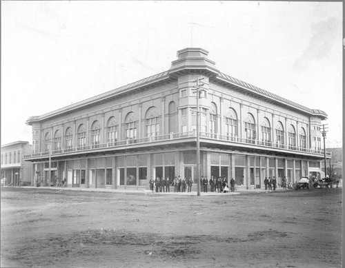 Kutner-Goldstein Store after completion , Hanford