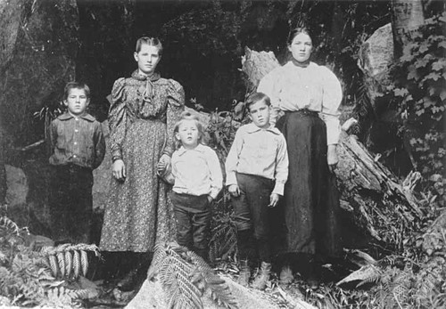 Bruce children, circa 1898