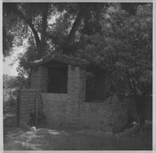 Photograph of wishing well on Tuffree Ranch