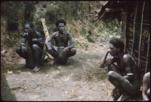 People gathered to discuss wa'i marriage payment