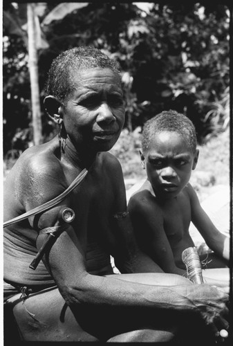 Gwalau and child