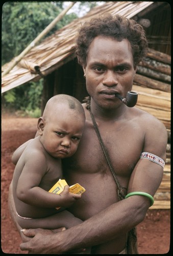 Maefanaomea with young son