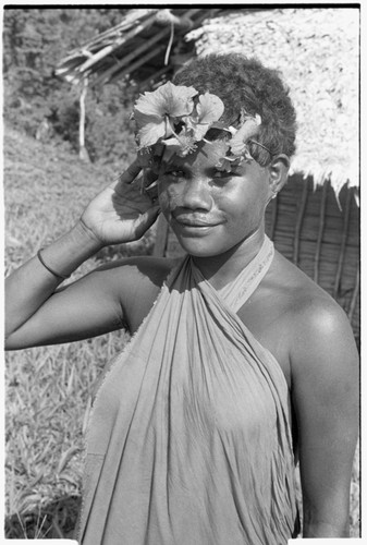 Alegeni, Taaboo's wife, with hibiscus in hair
