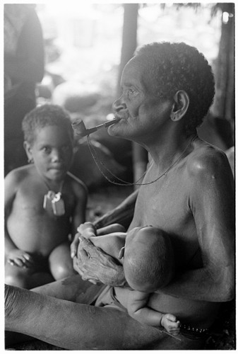 Boori'au with her grandchildren