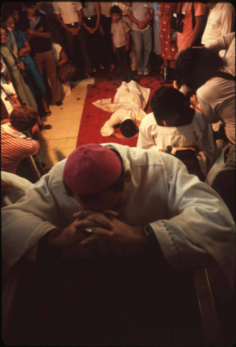 An archbishop celebrates mass, San Salvador, 1983