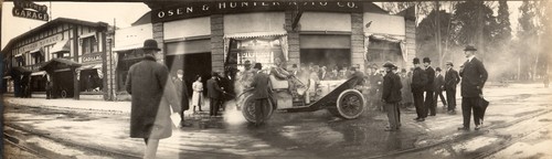 Outside Osen and Hunter Auto Co. on North First St