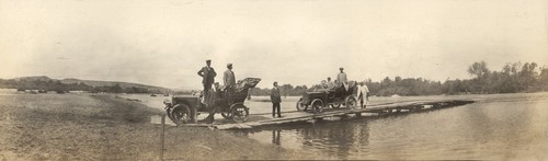 Del Monte Hotel Run, crossing a bridge