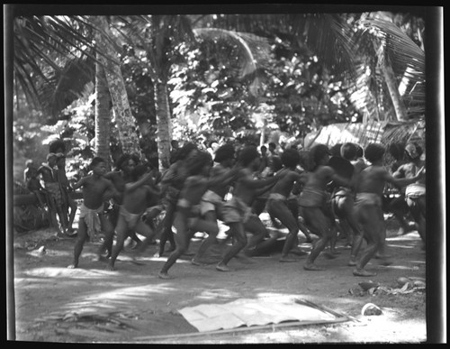 Ritual dance, lake tenggano