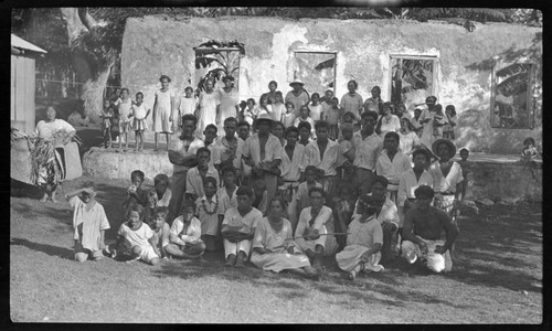 Group of Cook Islanders