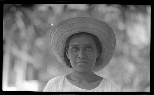 Cook Islands woman