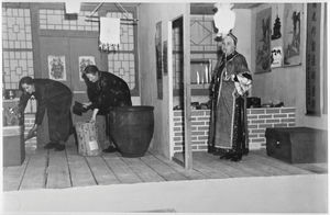 DMS Mission Exhibitions, 1946-50. Esbjerg. Mistress and servants in the East