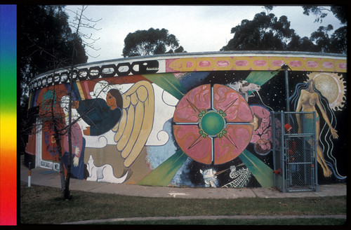 Centro Cultural de la Raza Building