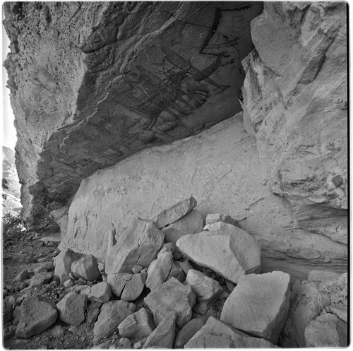 Rock art panels at Cueva del Batequi