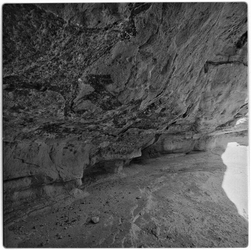 Cave with rock art at Boca de San Julio where Cañada de San Julio joins Arroyo San Nicolás