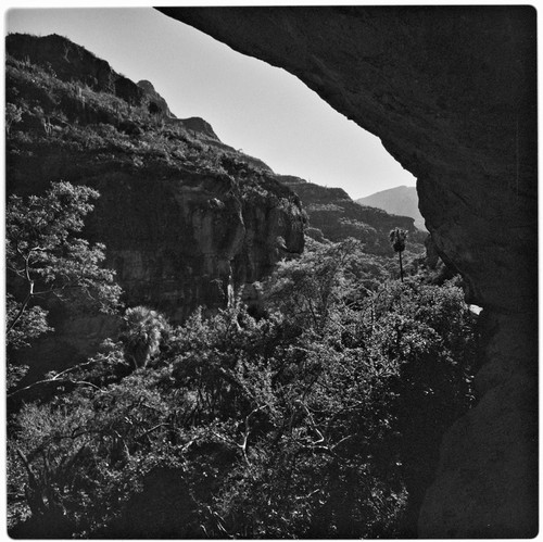 Cave with rock art at Boca de San Julio where Cañada de San Julio joins Arroyo San Nicolás