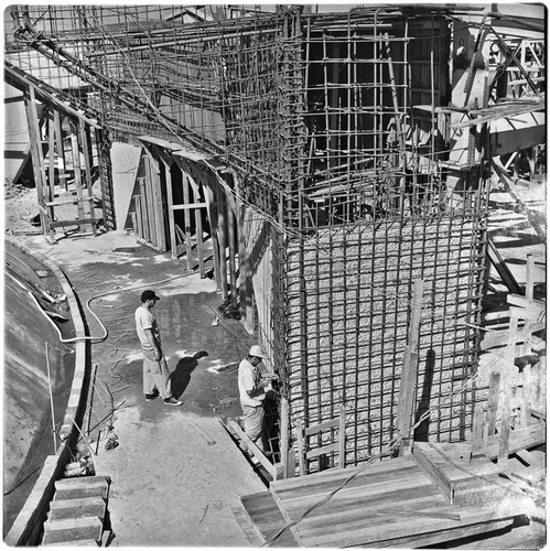 Puerta de México en Tijuana, under construction