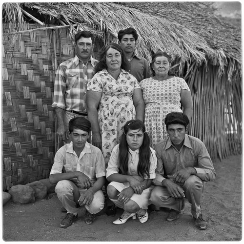 Guillermo Villavicencio Rosas family at Rancho Pie de la Cuesta