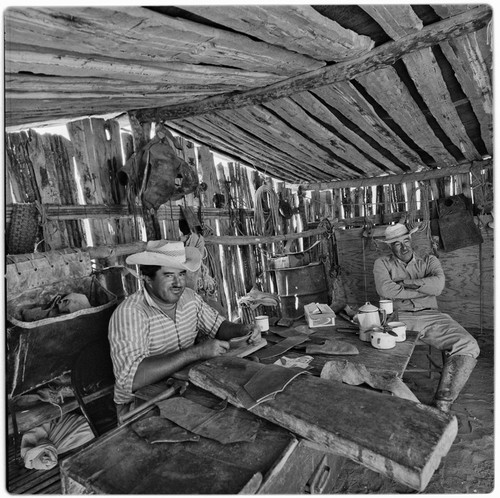 Germán Arce making shoes and reminiscing with Tacho Arce at Rancho San Casimiro