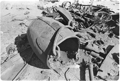 Abandoned mining equipment at Calmallí