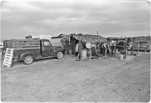 Gas station and rest stop at Rancho El Mezquital