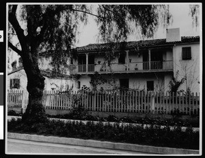 Exterior view of the Stafford Bixby residence in South Pasadena, ca.1900