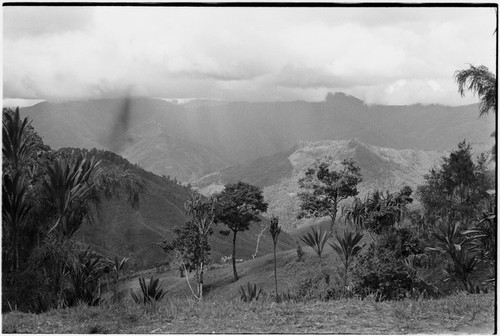 Simbai region: mountains