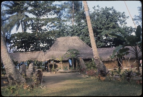 Maatia, Moorea: Poia's house