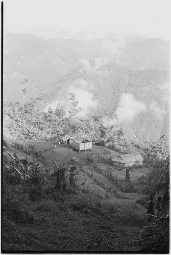 Mountains of Adelbert Range: Katemat village